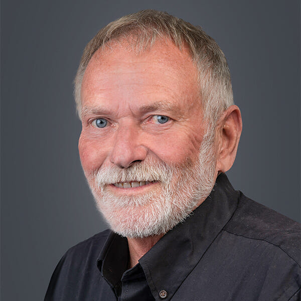 Dr. Jay Davis