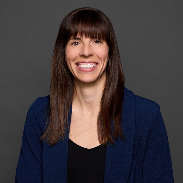 Headshot of Katherine R. Quinter, DVM